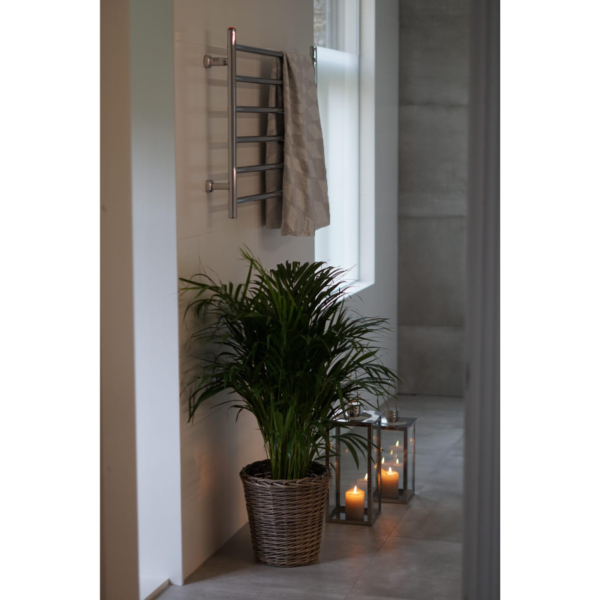 Rej Design Largo E 100646 sähkötoiminen pyyhekuivain - Image 6
